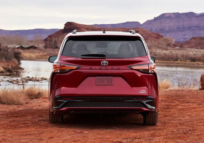 toyota-sienna-mk4-fotograflari-3