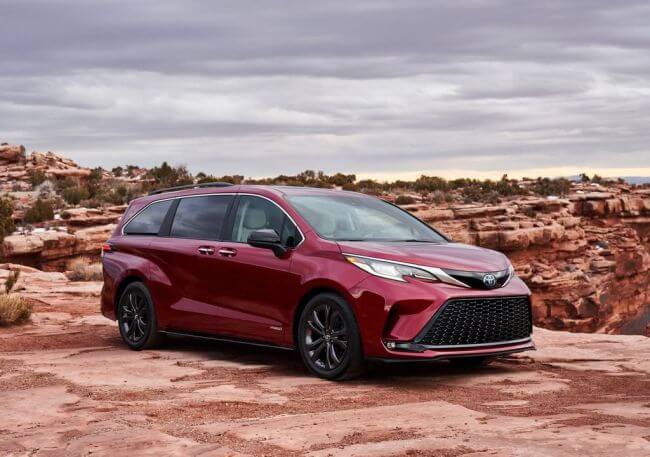 toyota-sienna-mk4-fotograflari-4