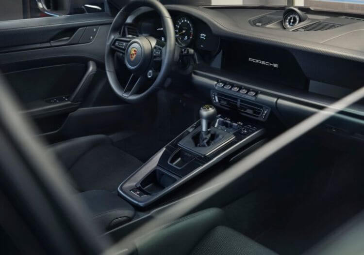 yeni-porsche-911-gt3-touring-2022-model-teknik-ozellikleri-fotograflari-3